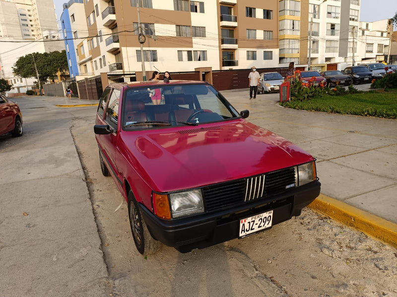 AUTO FIAT UNO MILLIE - 92 - ROJO - 4 CILINDROS - GASOLINERO