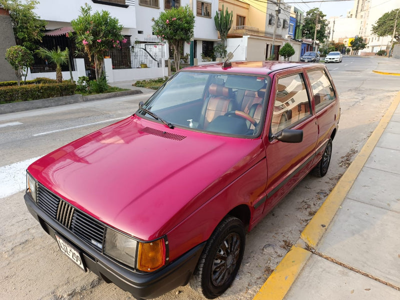 AUTO FIAT UNO MILLIE - 92 - ROJO - 4 CILINDROS - GASOLINERO